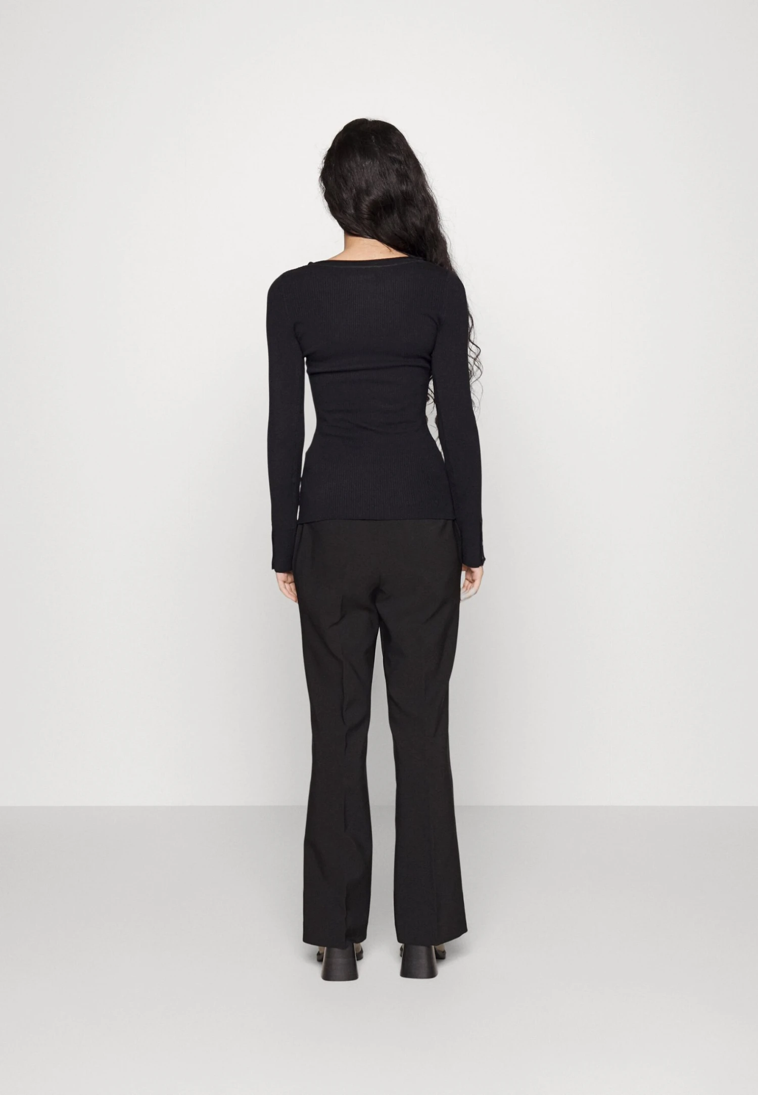 Button Detail - Pullover - Black 3 Button Detail - Pullover - Black – Image 3