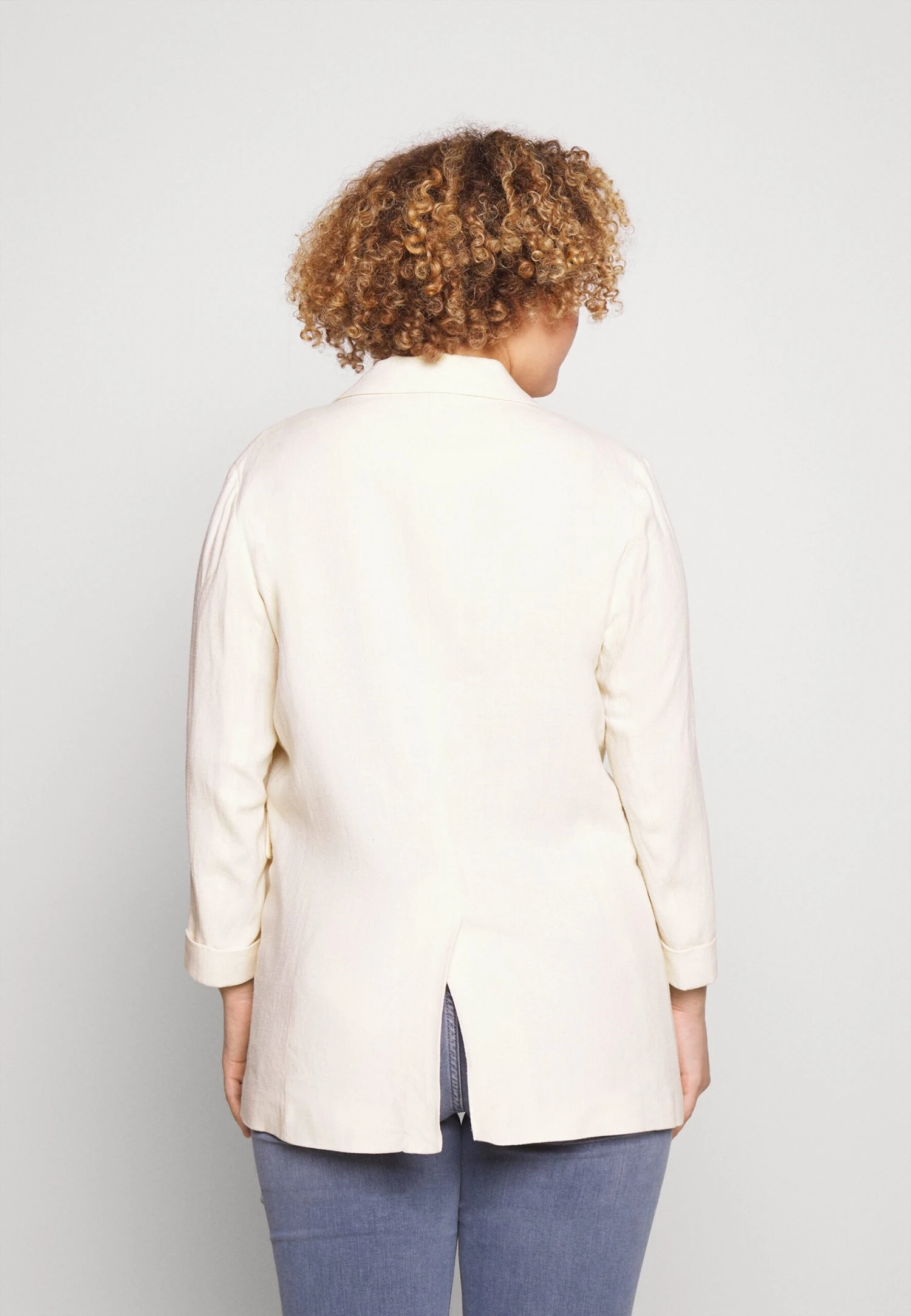 Blazer - Beige 3 Blazer - Beige – Image 3