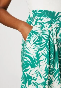 Anna Field Short - Green/Off White -Anna Field 4891f9cef8aa4d279a31c6a0450a8b64