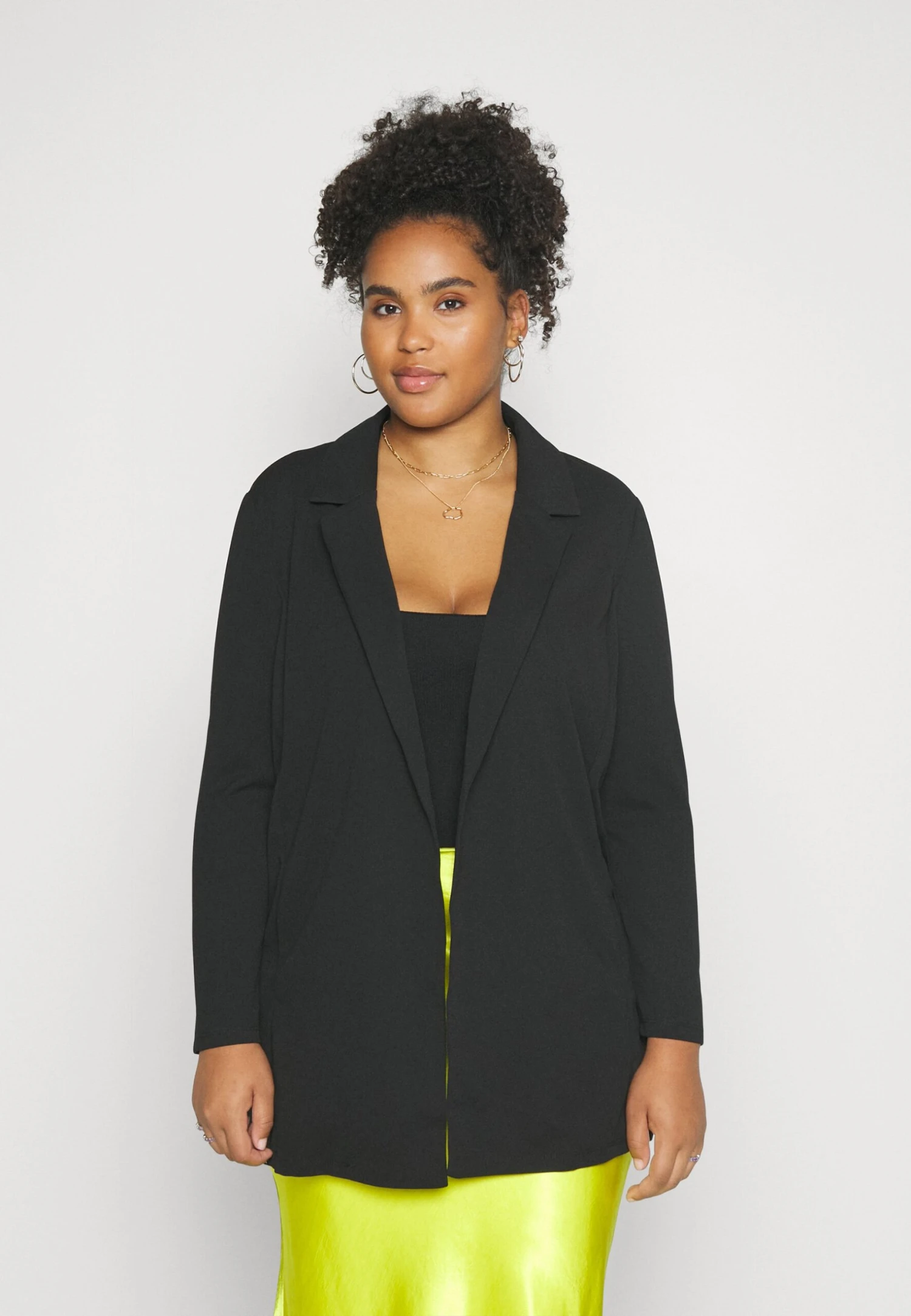 Manteau Court - Black 1 Manteau Court - Black