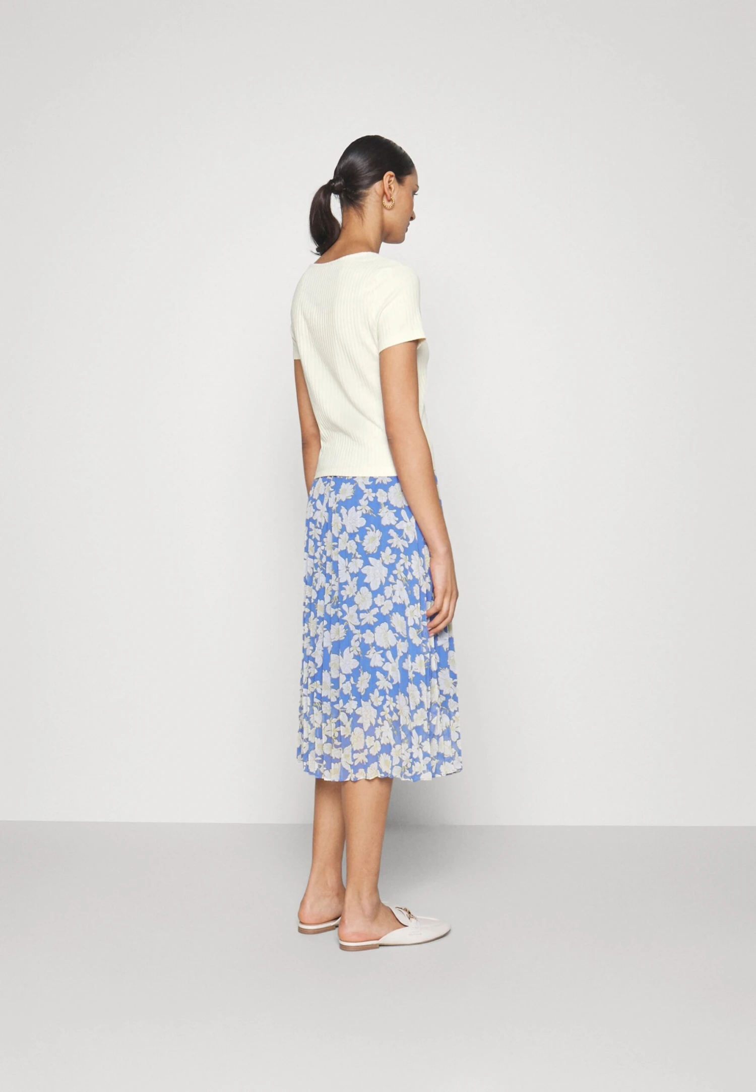 Anna Field Gilet - 003 - Off-White 3 Anna Field Gilet - 003 - Off-White – Image 3