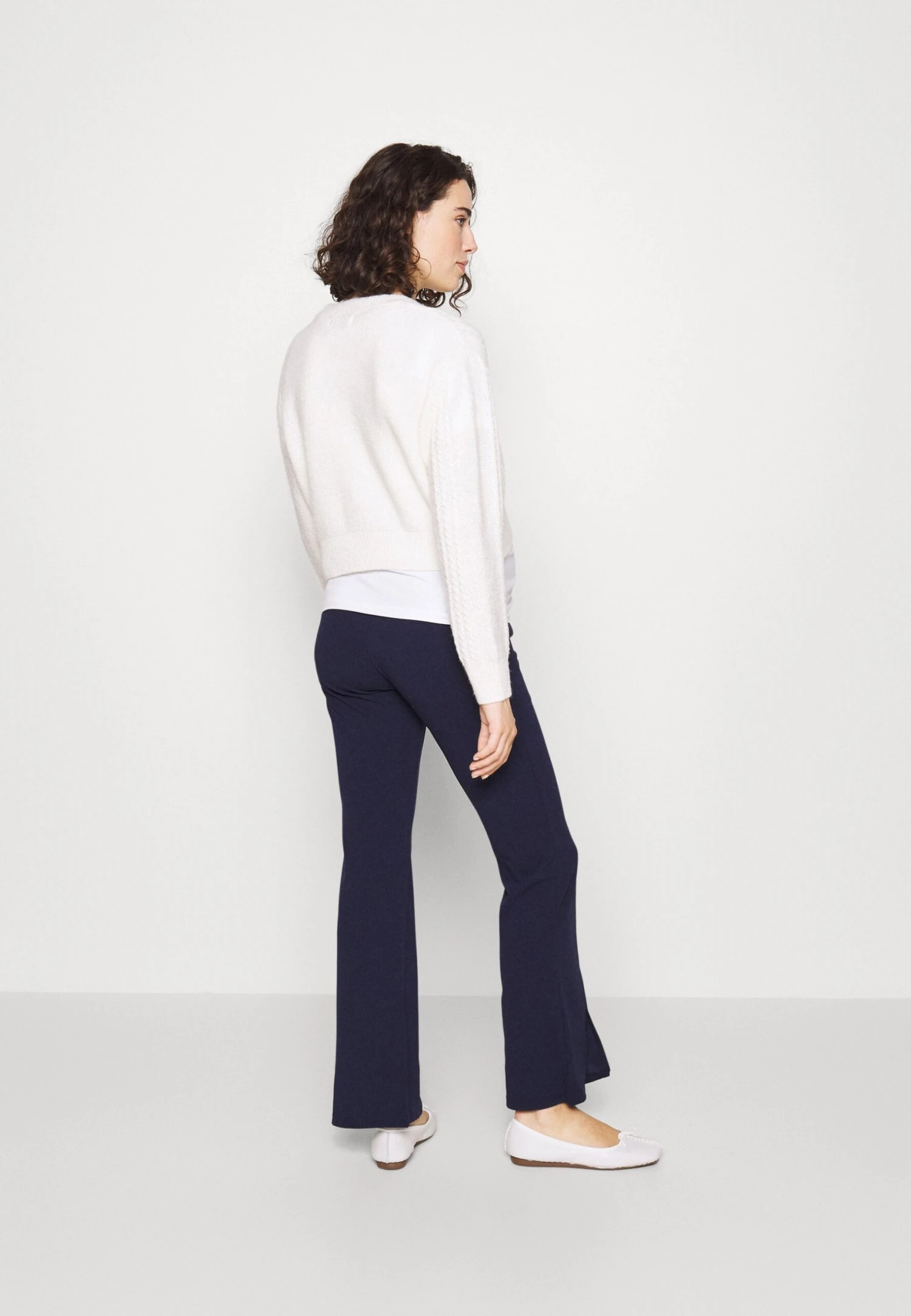 Maternity Business Flare - Pantalon De Survêtement - Dark Blue 3 Maternity Business Flare - Pantalon De Survêtement - Dark Blue – Image 3