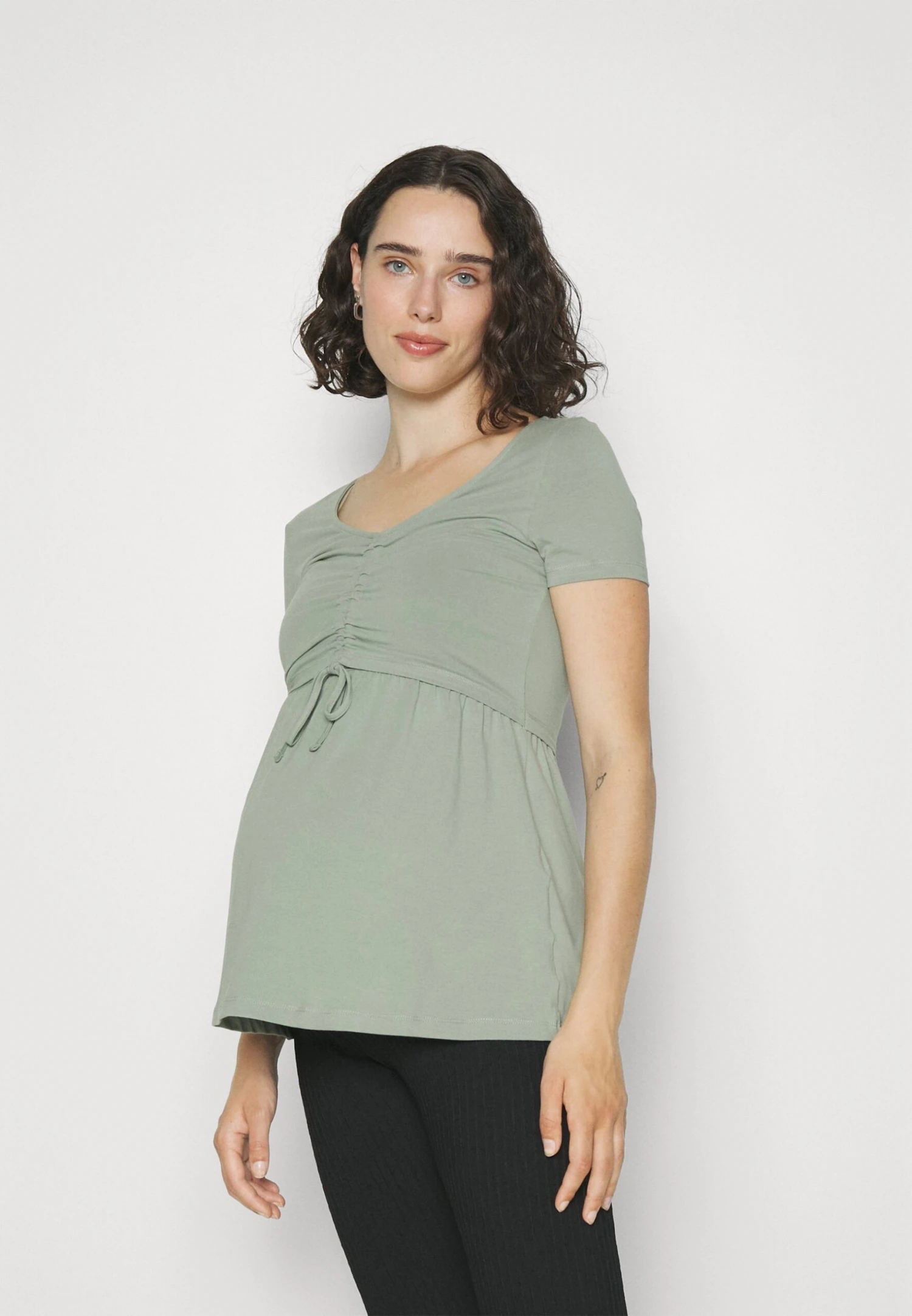 T-Shirt Basique - Light Green 1 T-Shirt Basique - Light Green