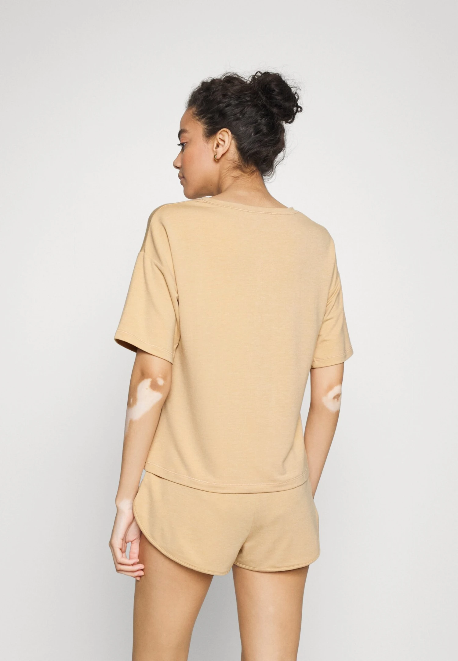 Anna Field Pyjama - Taupe 3 Anna Field Pyjama - Taupe – Image 3